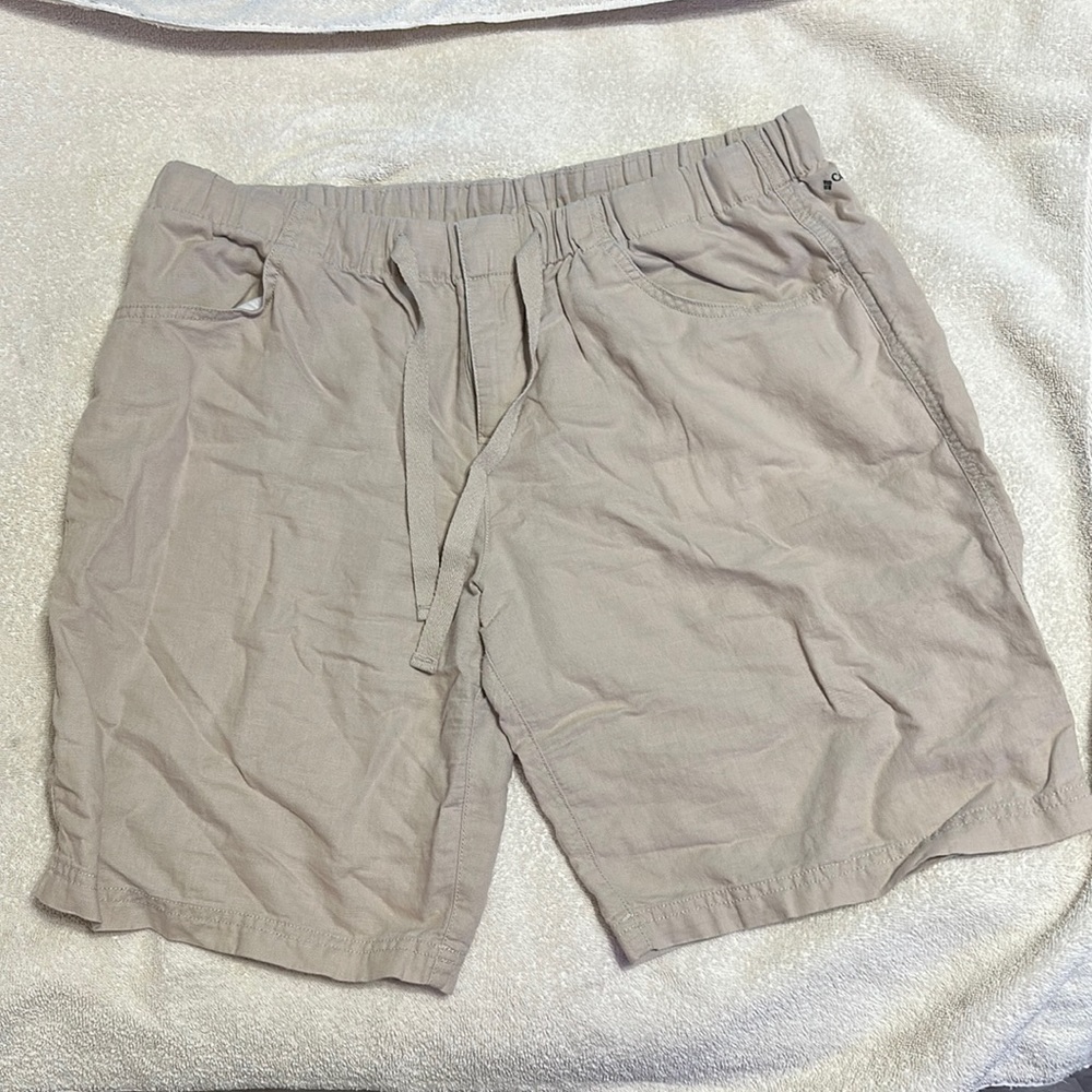 Women’s Columbia Lightweight Shorts